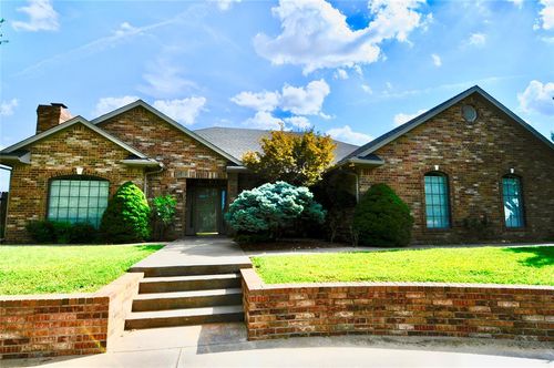 1400 Rolling Hills St, Weatherford, OK, 73096-2340 | Card Image