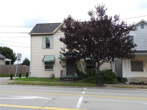 401 Lloyd Ave, Latrobe, PA, 15650-1719 | Card Image