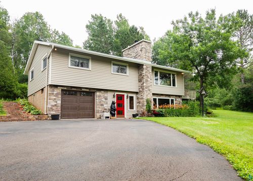 2920 Getchell Rd, Duluth, MN, 55810-1140 | Card Image