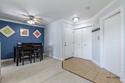 2 - 863 Coach Road, Condo with 2 bedrooms, 2 bathrooms and 1 parking in Palatine IL | Image 3