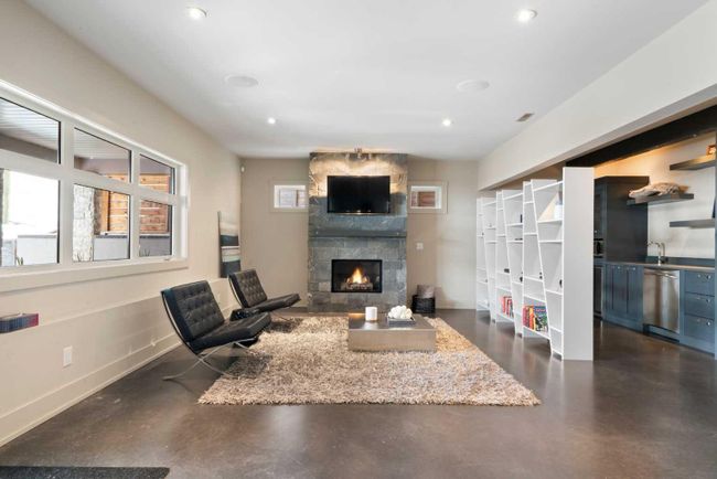 2012 29 Avenue Sw, Home with 5 bedrooms, 5 bathrooms and 3 parking in Calgary AB | Image 38