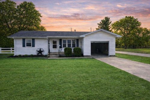 812 Alberta St, Fordland, MO, 65652-7211 | Card Image