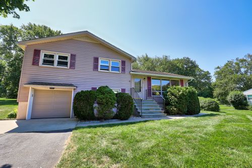 29 Pond Dr, Wolcott, CT, 06716-2322 | Card Image