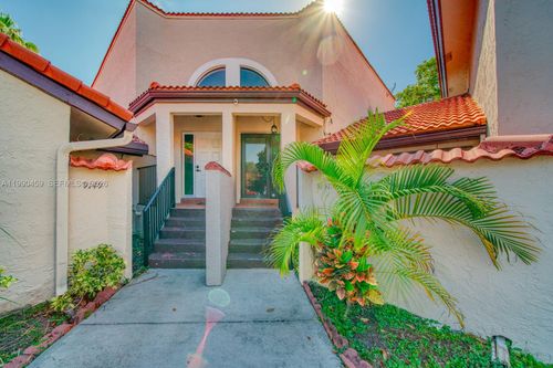 9151 W Sunrise Blvd, Plantation, FL, 33322-5274 | Card Image