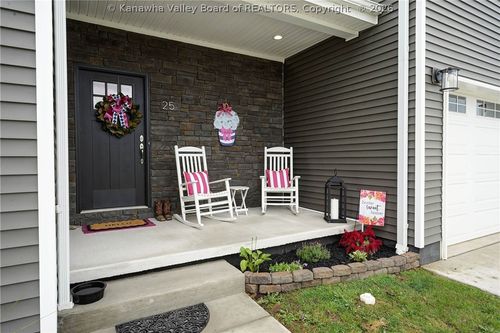 25 Jordan Dr, Winfield, WV, 25213-7140 | Card Image