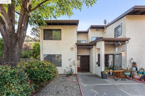 9663 Elmview Dr, Oakland, CA, 94603-1957 | Card Image