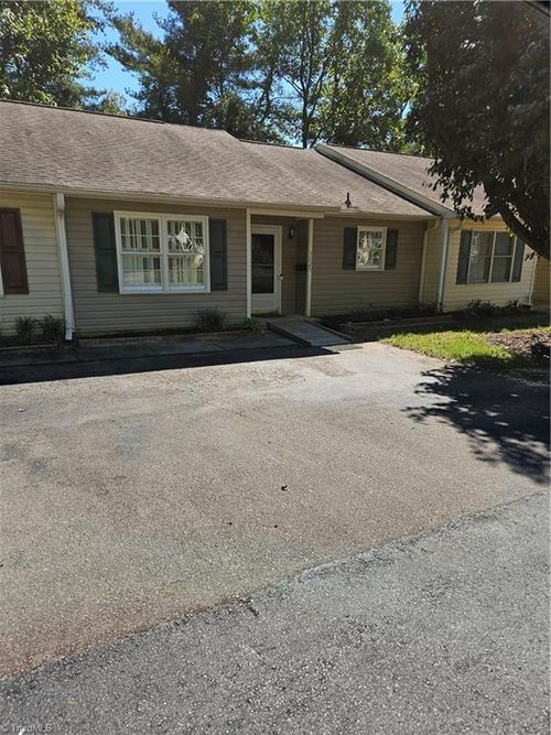 3625 Swaim Ct, Winston Salem, NC, 27127-7564 | Card Image
