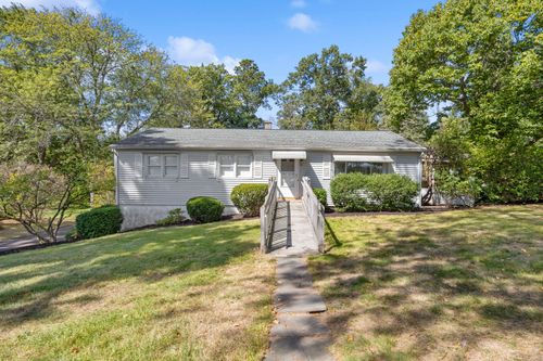 39 Robert Ln, Wallingford, CT, 06492-4316 | Card Image