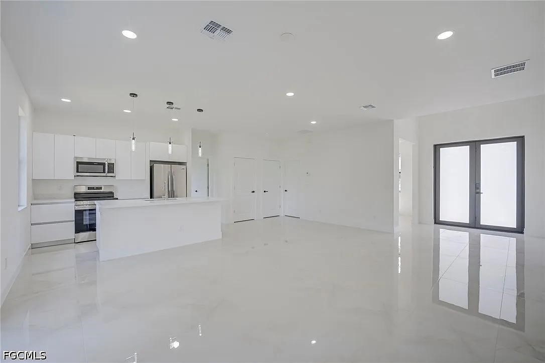 Residential Lease in Lehigh Acres 5
