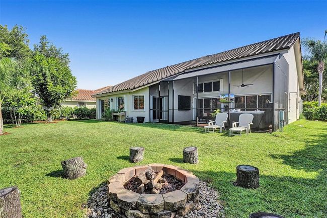 730 Bayside Ln, House other with 4 bedrooms, 3 bathrooms and null parking in Weston FL | Image 54