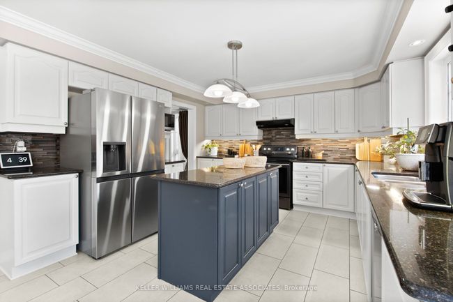 10 Westacott Cres, House other with 5 bedrooms, 5 bathrooms and 3 parking in Ajax ON | Image 14