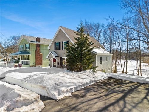 148 Chard St, Weymouth, MA, 02189-1658 | Card Image