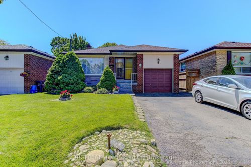 9 Stevenharris Drive, Etobicoke, ON, M9C1T9 | Card Image