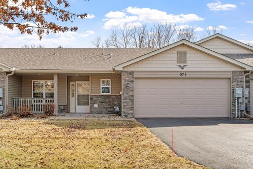 372 Arrowhead Dr, Lino Lakes, MN, 55014-7009 | Card Image