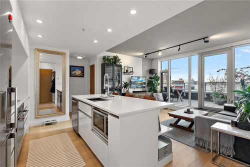 604-989 Johnson St, Victoria, BC, V8V0E3 | Card Image