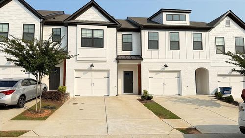32 S Auburn Landing Pl, Auburn, GA, 30011-5210 | Card Image