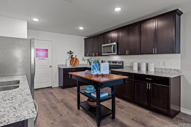 1032 Oriole Way, House other with 4 bedrooms, 3 bathrooms and null parking in Marion TX | Image 7