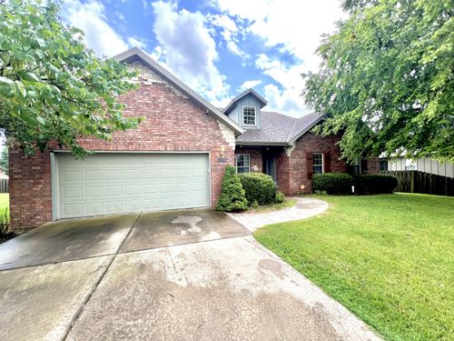 1106 E Torrey Pines Dr, Ozark, MO, 65721-5733 | Card Image