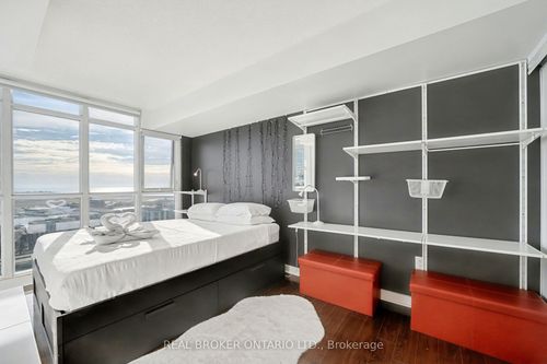 2608-15 Iceboat Terr, Toronto, ON, M5V4A5 | Card Image