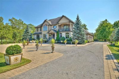 4025 Niagara River Pky, House other with 6 bedrooms, 4 bathrooms and 14 parking in Fort Erie ON | Image 2