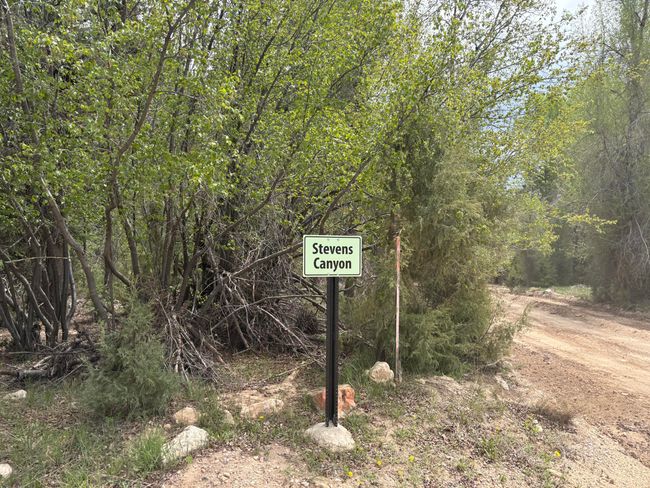 SIGN TO TURN AT | Image 32