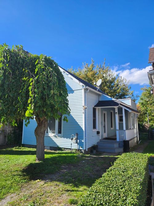 436 Elliott St W, Windsor, ON, N9A5Z2 | Card Image