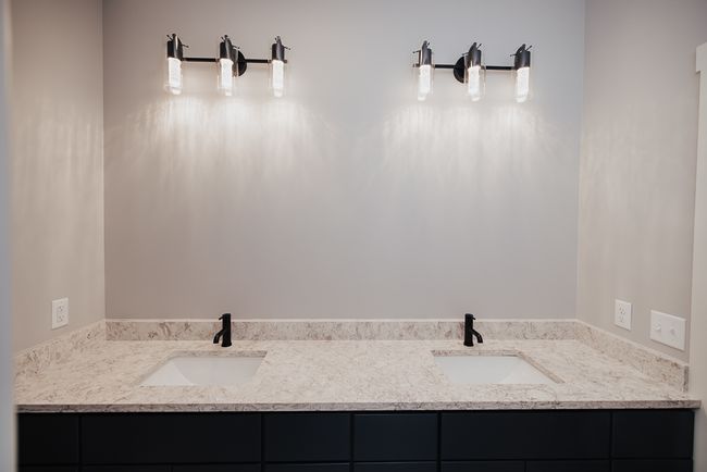 L - 404 Anjali Ct, Condo with 3 bedrooms, 2 bathrooms and 2 parking in SYCAMORE IL | Image 16