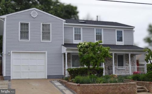 145 Manassas Dr, MANASSAS PARK, VA, 20111-2334 | Card Image