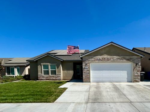634 W Red Oak Ave, Porterville, CA, 93257-5957 | Card Image