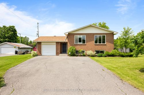 2150 8th Line Rd, Metcalfe, ON, K0A2P0 | Card Image