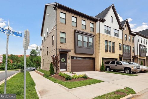 4901 Longmire Way, CHANTILLY, VA, 20151-2550 | Card Image