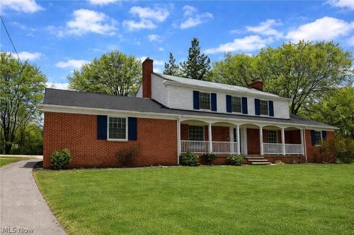 22350 S Woodland Rd, Shaker Heights, OH, 44122-3067 | Card Image