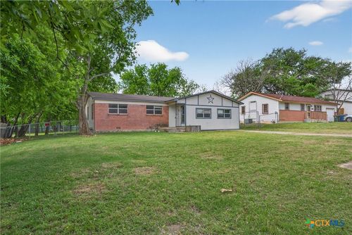 2101 Urbantke Ln, Copperas Cove, TX, 76522-3495 | Card Image