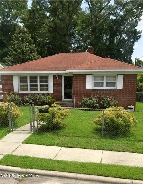 203 Heard St, Kinston, NC, 28501-5850 | Card Image