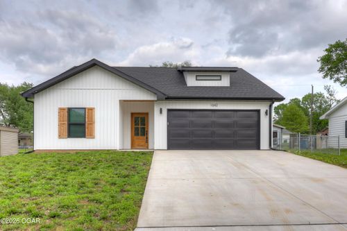 1642 Glenwood Place, Carthage, MO, 64836 | Card Image