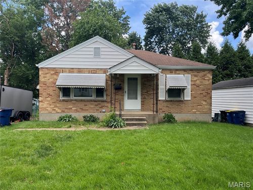 10521 Saint Philip Ln, Saint Ann, MO, 63074-1608 | Card Image