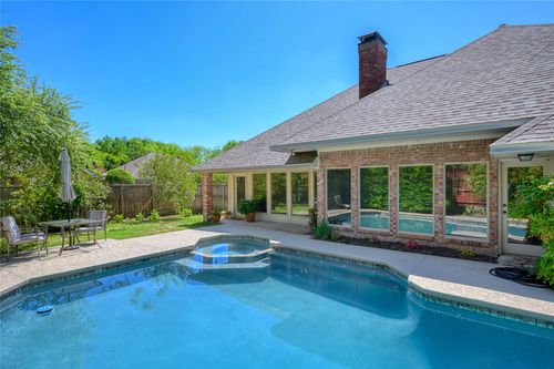 401 Cove Cir, Mckinney, TX, 75071-3442 | Card Image