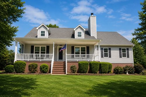 285 Meadowbrook Cir, Lexington, TN, 38351-4032 | Card Image