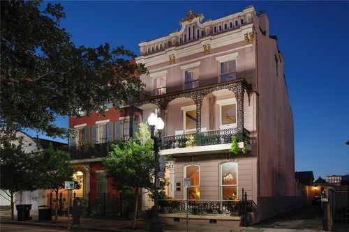 7-842 Camp St, New Orleans, LA, 70130-3792 | Card Image