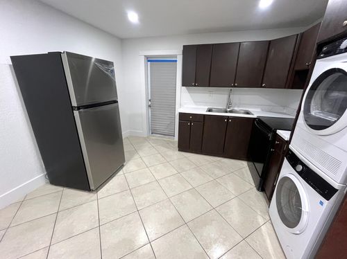102-1015 Ne 17th Ave, Fort Lauderdale, FL, 33304-2465 | Card Image