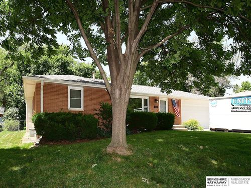 1731 N 63rd Street, Lincoln, NE, 68505 | Card Image