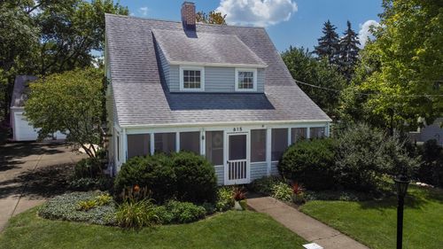 615 Cedar St, St. Charles, IL, 60174-1732 | Card Image