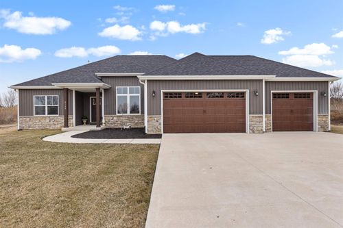 4144 Trimble Ln, Rockford, IL, 61102-7510 | Card Image