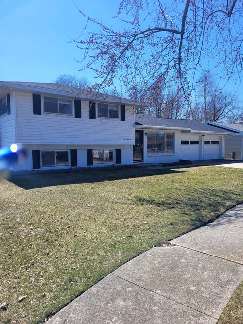 145 Ottawa Dr, Oscoda, MI, 48750-1425 | Card Image