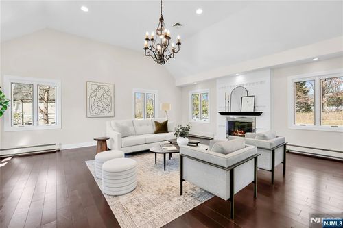 15 Candlestick Ln, Upper Saddle River, NJ, 07458-1503 | Card Image