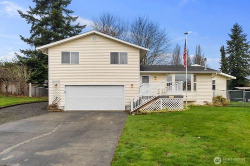 5874 Sherry Pl, Ferndale, WA, 98248-9268 | Card Image