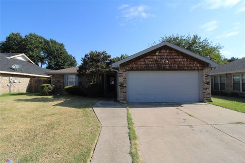 311 Lemon Dr, Arlington, TX, 76018-1662 | Card Image