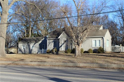 5912 W 75th St, Prairie Village, KS, 66208-4506 | Card Image