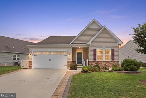 211 Anglesey Dr, MIDDLETOWN, DE, 19709-1518 | Card Image
