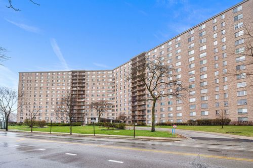 1404-6833 N Kedzie Ave, Chicago, IL, 60645-2887 | Card Image